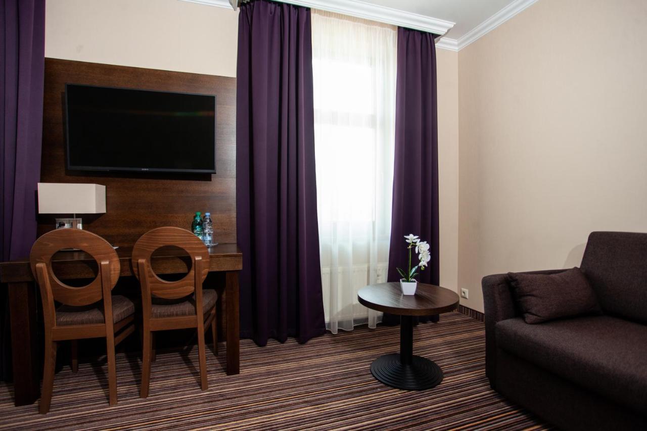 Hotel Cesis Exterior photo